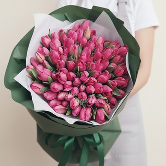 101 розовый тюльпан в крафте