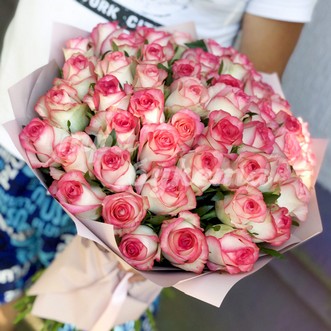 Букет из 51 розовой розы